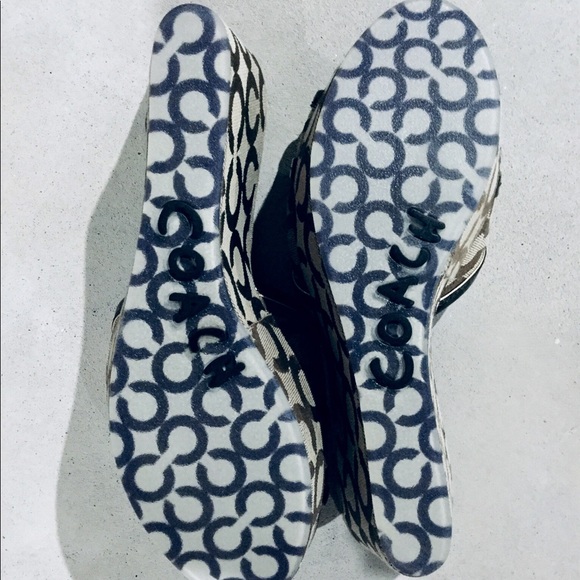 {Coach}  Signature Jacquard Wedge Flatform Sandals - Picture 4 of 7
